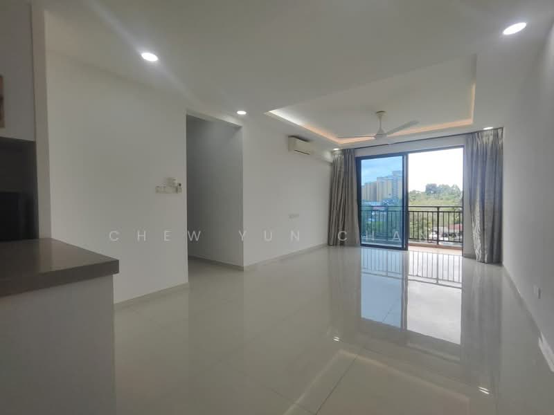 Kediaman Servis untuk Dijual di Country Garden Central Park - Chew Yun Chan - Living Room - PropertyGuru.com.my