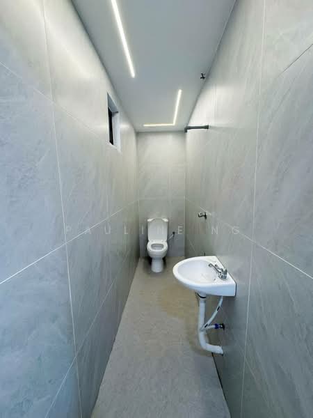 1-storey Terraced House for Sale in Taman Abad (Johor Bahru) - Pauline Ng - Bathroom - PropertyGuru.com.my