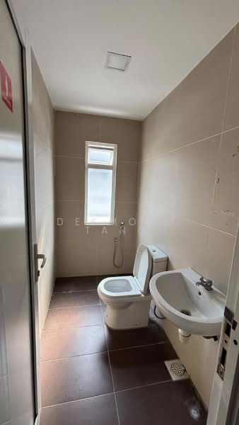 Office for Rent in Bandar Menjalara (Kuala Lumpur) - Desmond Tang - Bathroom - PropertyGuru.com.my