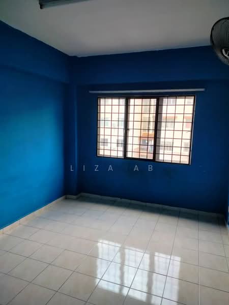 Apartment for Rent at Sutera Apartment - Liza AB - Bedroom - PropertyGuru.com.my