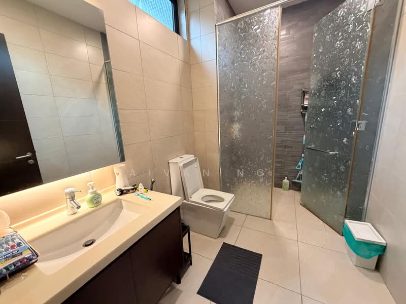 Rumah Banglo untuk Dijual di Hartamas Heights (Batu) - Aivan Ng - Bathroom - PropertyGuru.com.my