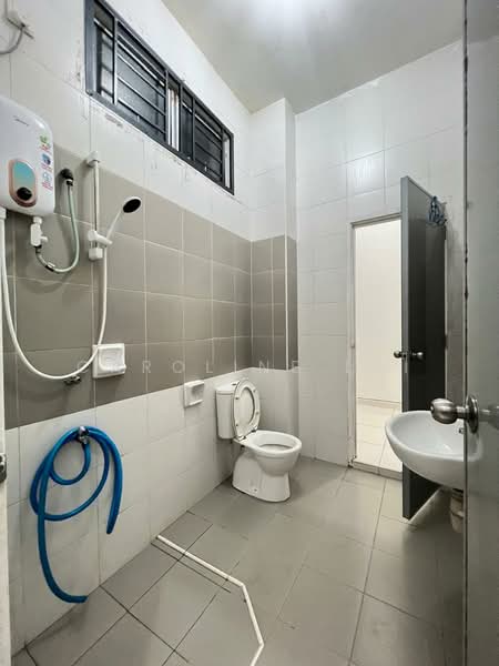 2-storey Terraced House for Rent in Taman Nusa Sentral (Iskandar Puteri (Nusajaya)) - Caroline Lai - Bathroom - PropertyGuru.com.my