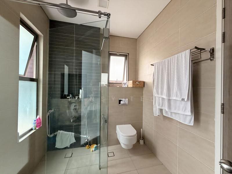 Semi-Detached House for Rent in Iskandar Puteri (Nusajaya) (Johor) - Pansy Teo - Bathroom - PropertyGuru.com.my