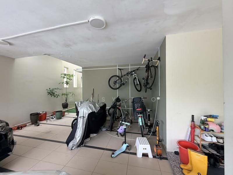 Semi-Detached House for Rent in Iskandar Puteri (Nusajaya) (Johor) - Pansy Teo - Car Park - PropertyGuru.com.my