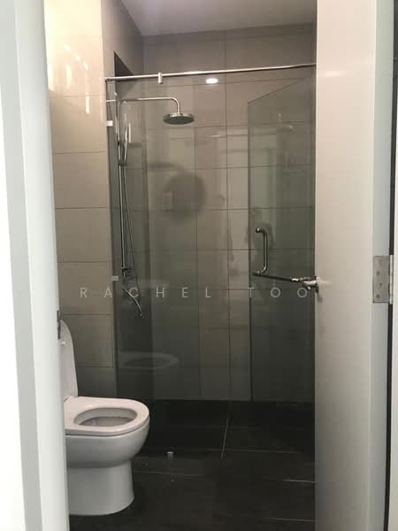 Servis Apartment untuk Disewa di PJ Midtown - Rachel Too - Bathroom - PropertyGuru.com.my