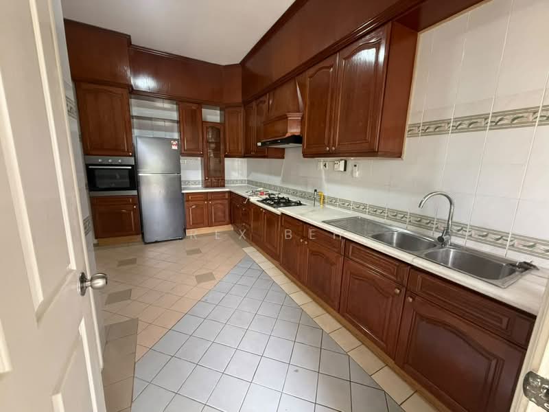Kondominium untuk Disewa di Regal Villa - Rex Beh - Kitchen - PropertyGuru.com.my