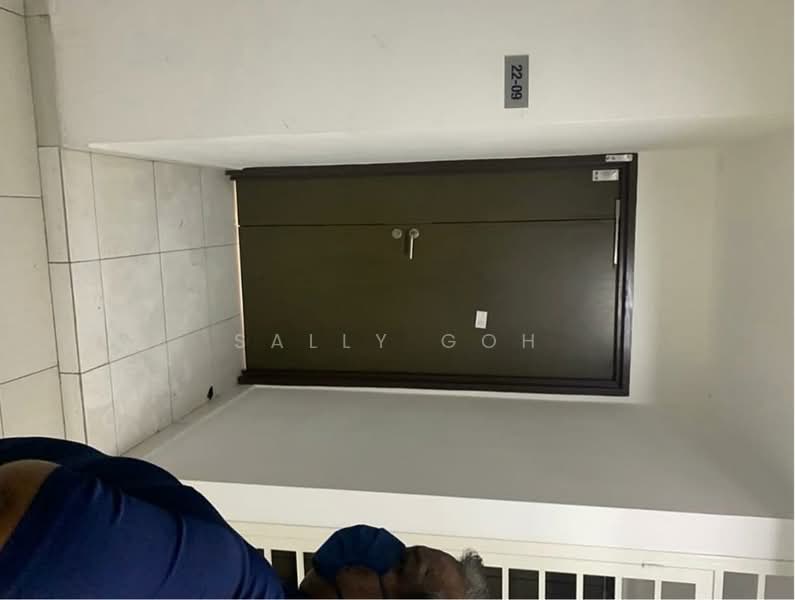 Office for Sale in Shah Alam (Selangor) - Sally Goh - Corridor - PropertyGuru.com.my