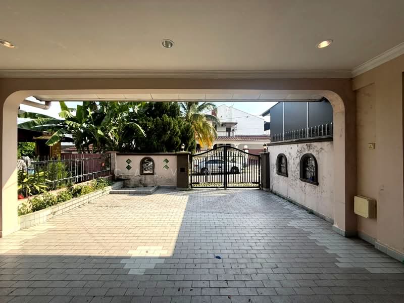Rumah Teres 2 Tingkat untuk Dijual di Taman Ungku Tun Aminah (Skudai) - Calvin Lee - PropertyGuru.com.my