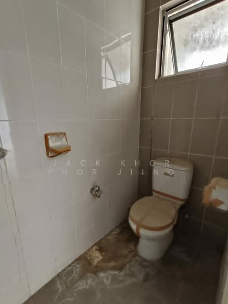 Kedai / Pejabat untuk Disewa di Setia Alam (Selangor) - Jack Khor Phor Jiing - Bathroom - PropertyGuru.com.my