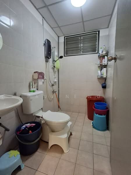 Servis Apartment untuk Dijual di Nusa Perdana Serviced Apartment - Pauline Ng - Bathroom - PropertyGuru.com.my
