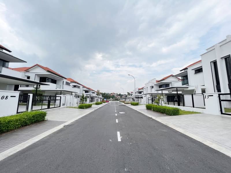 Semi-Detached House for Sale in Shah Alam (Selangor) - Najihah Mokhtar - PropertyGuru.com.my