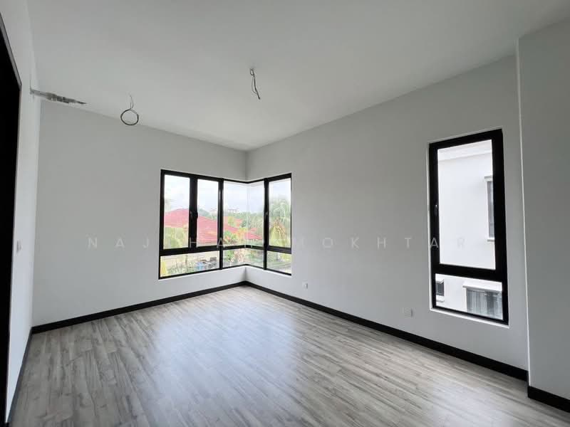 Semi-Detached House for Sale in Shah Alam (Selangor) - Najihah Mokhtar - PropertyGuru.com.my