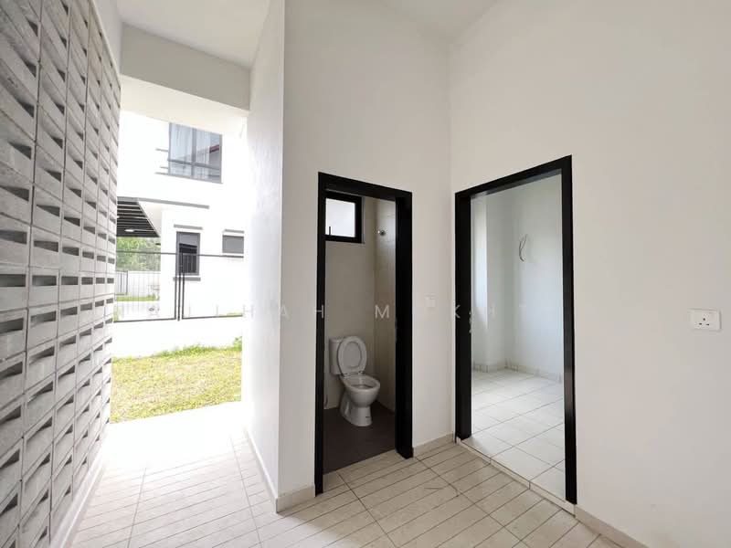 Semi-Detached House for Sale in Shah Alam (Selangor) - Najihah Mokhtar - PropertyGuru.com.my