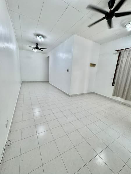1-storey Terraced House for Sale in Kulai (Johor) - Eve Tan - Living Room - PropertyGuru.com.my