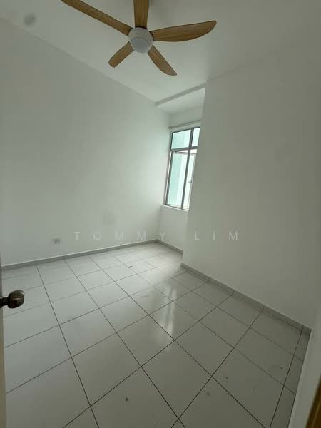 Pangsapuri untuk Dijual di Molek Ria - Tommy Lim - PropertyGuru.com.my