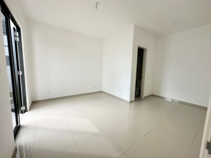 Cluster House for Sale in Taman Ekoflora (Johor Bahru) - Yik Tat - PropertyGuru.com.my