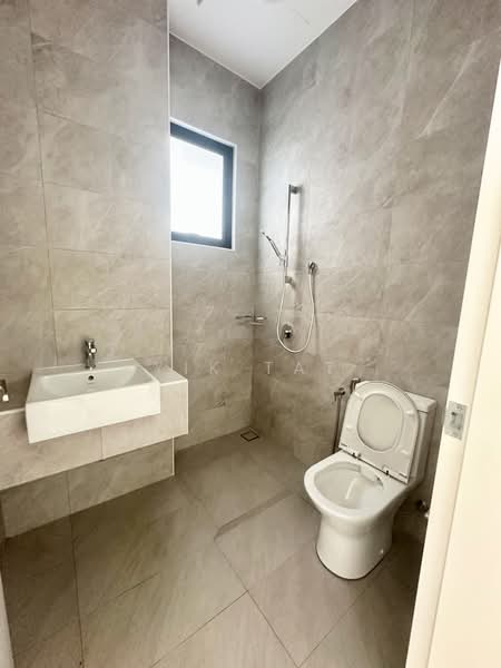 Cluster House for Sale in Taman Ekoflora (Johor Bahru) - Yik Tat - PropertyGuru.com.my