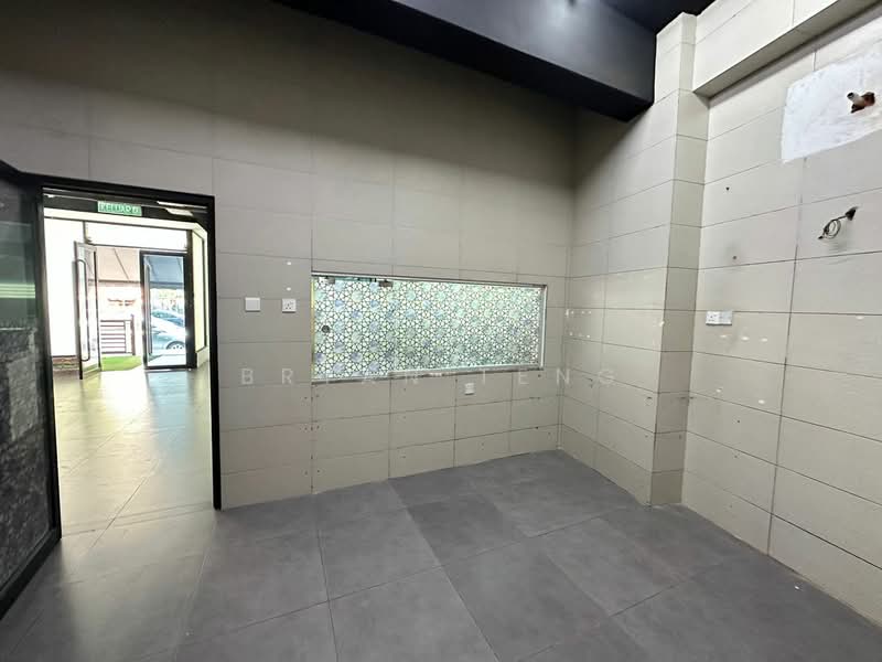 Shop for Rent in Jelutong (Penang) - Bryan Teng - Entrance - PropertyGuru.com.my