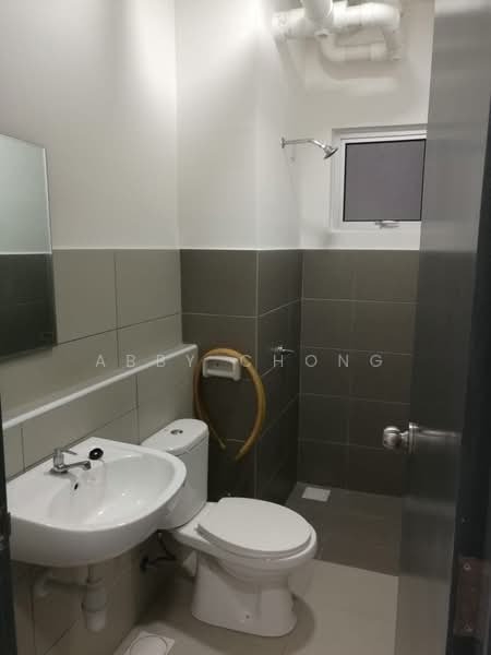 Kondominium untuk Disewa di Residensi Lanai - Abby Chong - Bathroom - PropertyGuru.com.my
