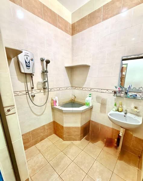 Rumah Teres 1 Tingkat untuk Dijual di Fettes Park (Tanjung Tokong) - Ben Liau - PropertyGuru.com.my