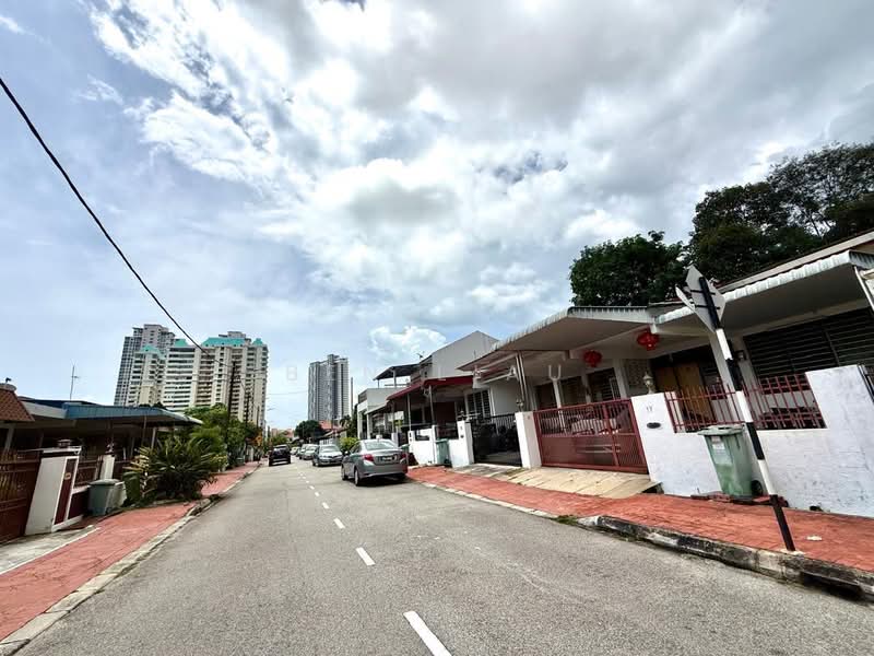 Rumah Teres 1 Tingkat untuk Dijual di Fettes Park (Tanjung Tokong) - Ben Liau - PropertyGuru.com.my