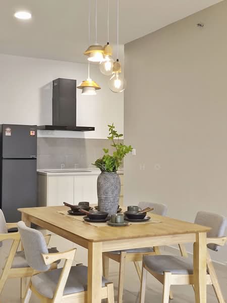 Servis Apartment untuk Disewa di D'Erica - Pearl Ho - Dining Room - PropertyGuru.com.my