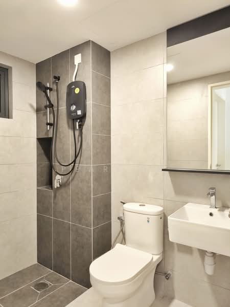 Servis Apartment untuk Disewa di D'Erica - Pearl Ho - Bathroom - PropertyGuru.com.my