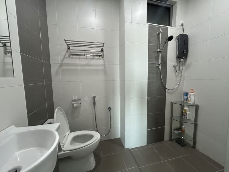 Kondominium untuk Dijual di Parkview Residence - Max Chin - Bathroom - PropertyGuru.com.my