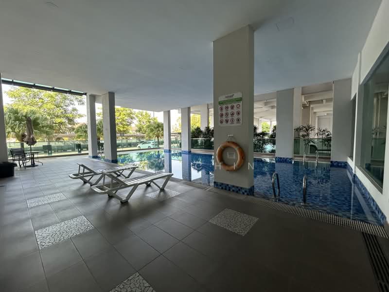 Kondominium untuk Dijual di Parkview Residence - Max Chin - Pool - PropertyGuru.com.my