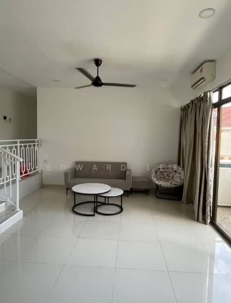 Pangsapuri untuk Disewa di Bangunan Anson (Anson Apartment) - Edward Lee - Living Room - PropertyGuru.com.my