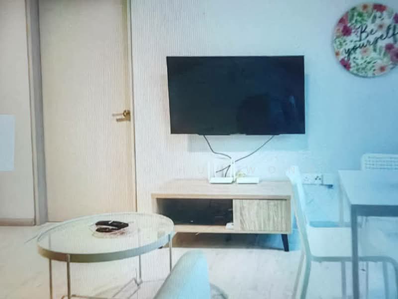 Servis Apartment untuk Dijual di Jesselton Quay CityPads - Ching Hui Wong - Living Room - PropertyGuru.com.my