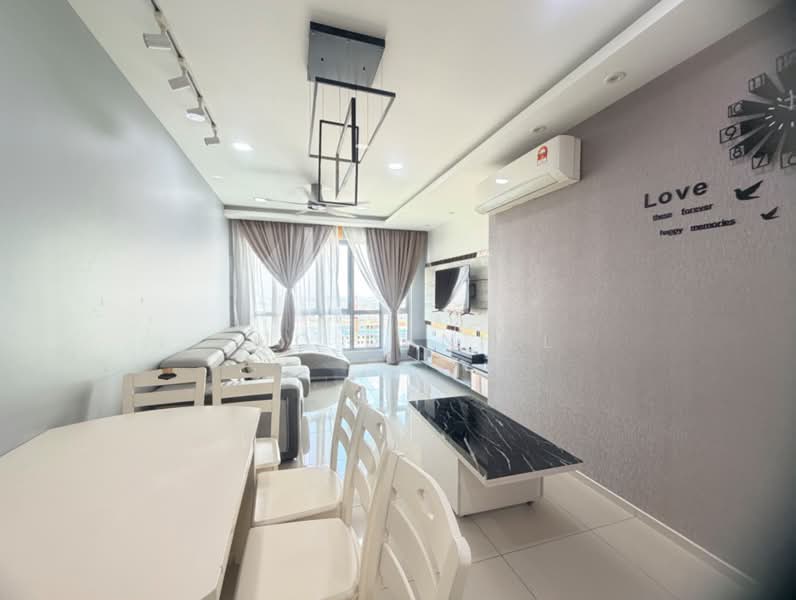 Servis Apartment untuk Disewa di Gravit8, Klang - Kho Daniel - Living Room - PropertyGuru.com.my
