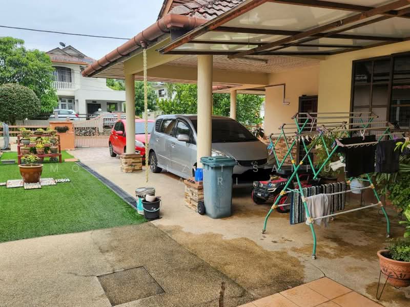 Rumah Banglo untuk Dijual di Bukit Sentosa (Rawang) - Mohd Aizat Saiful Bahri - Exterior - PropertyGuru.com.my