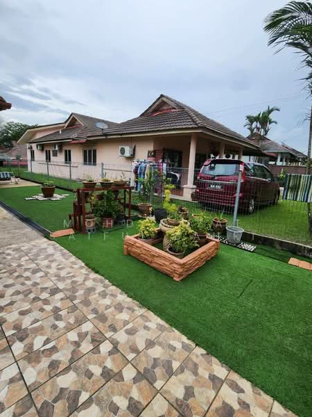 Rumah Banglo untuk Dijual di Bukit Sentosa (Rawang) - Mohd Aizat Saiful Bahri - Exterior - PropertyGuru.com.my