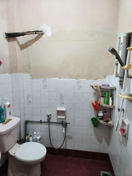 Rumah Banglo untuk Dijual di Bukit Sentosa (Rawang) - Mohd Aizat Saiful Bahri - Bathroom - PropertyGuru.com.my