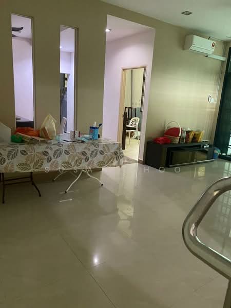 Rumah Berkembar untuk Dijual di Teluk Kumbar (Penang) - Susan Choo - Living Room - PropertyGuru.com.my