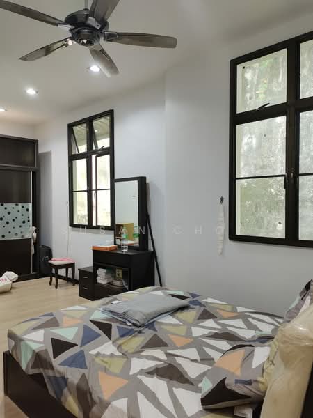 Rumah Berkembar untuk Dijual di Teluk Kumbar (Penang) - Susan Choo - Bedroom - PropertyGuru.com.my