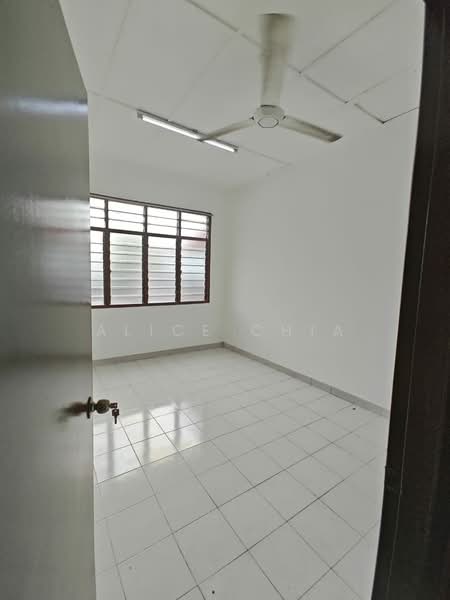 Rumah Teres 1 Tingkat untuk Dijual di Taman Perling (Perling) - Alice Chia - Interior - PropertyGuru.com.my
