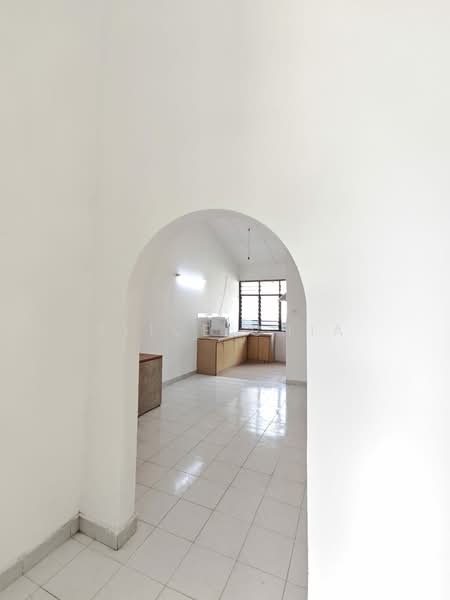 Rumah Teres 1 Tingkat untuk Dijual di Taman Perling (Perling) - Alice Chia - Kitchen - PropertyGuru.com.my