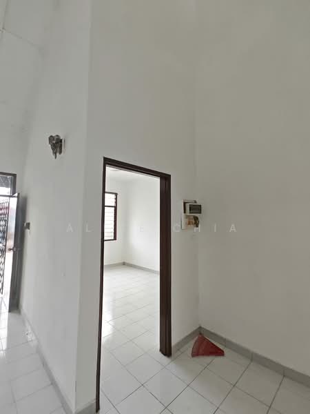 Rumah Teres 1 Tingkat untuk Dijual di Taman Perling (Perling) - Alice Chia - Interior - PropertyGuru.com.my