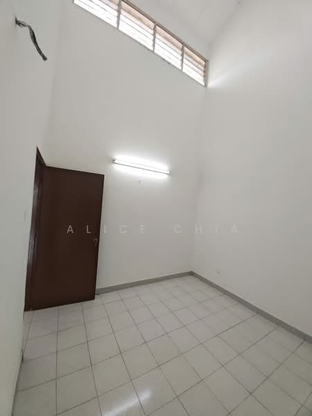 Rumah Teres 1 Tingkat untuk Dijual di Taman Perling (Perling) - Alice Chia - Interior - PropertyGuru.com.my