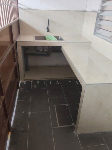 Rumah Teres untuk Disewa di Bandar Botanic (Klang) - Stella Tan - Kitchen - PropertyGuru.com.my