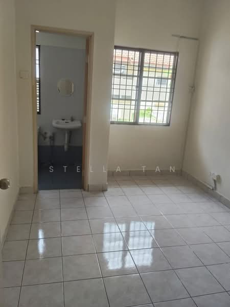 Rumah Teres untuk Disewa di Bandar Botanic (Klang) - Stella Tan - Bathroom - PropertyGuru.com.my