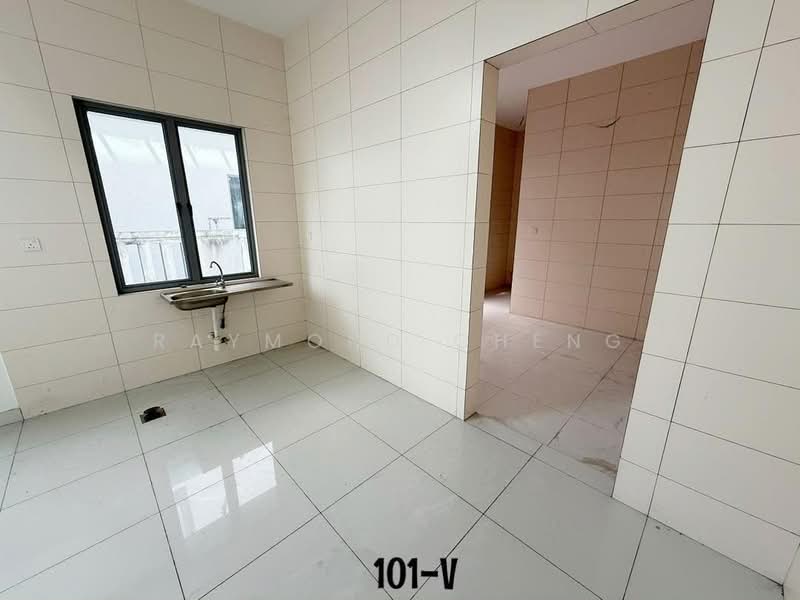 Rumah Banglo untuk Dijual di Ambang Botanic (Klang) - Raymond Cheng - Kitchen - PropertyGuru.com.my