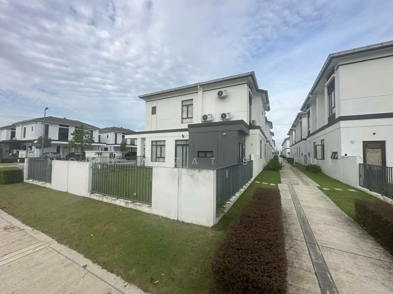 Rumah Banglo untuk Dijual di Eco Grandeur (Puncak Alam) - Mohd Aizat Saiful Bahri - Exterior - PropertyGuru.com.my
