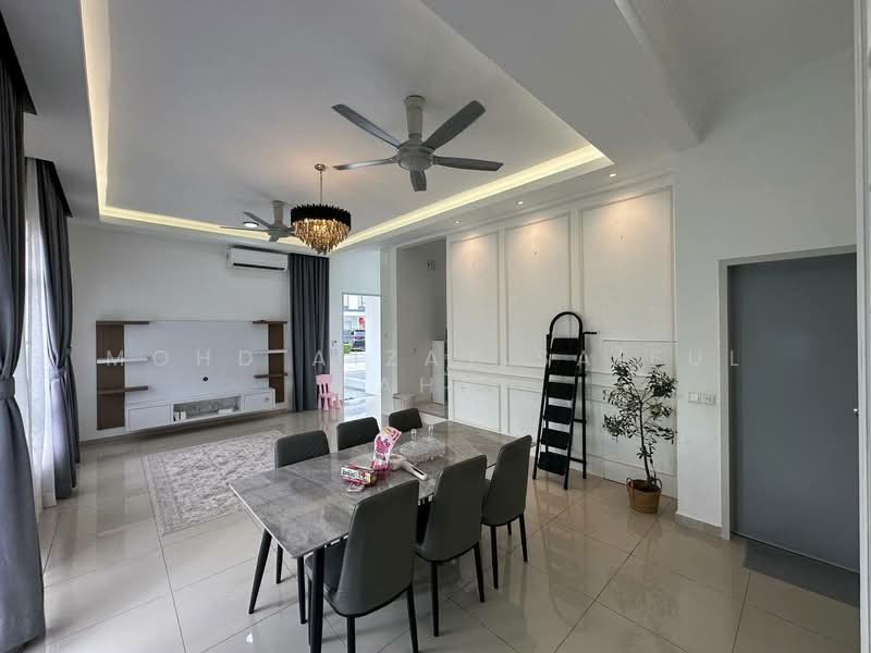 Rumah Banglo untuk Dijual di Eco Grandeur (Puncak Alam) - Mohd Aizat Saiful Bahri - Living Room - PropertyGuru.com.my