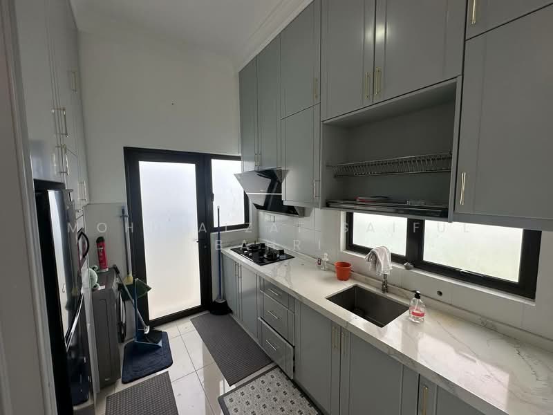 Rumah Banglo untuk Dijual di Eco Grandeur (Puncak Alam) - Mohd Aizat Saiful Bahri - Kitchen - PropertyGuru.com.my
