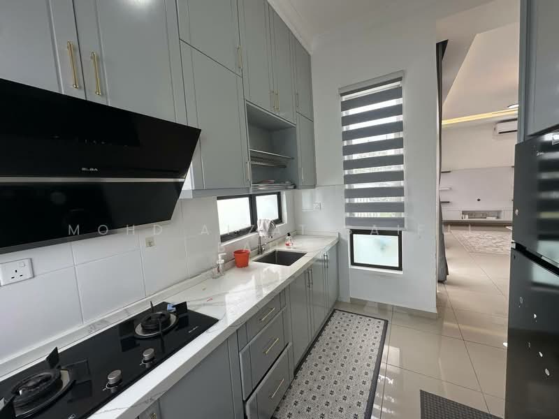 Rumah Banglo untuk Dijual di Eco Grandeur (Puncak Alam) - Mohd Aizat Saiful Bahri - Kitchen - PropertyGuru.com.my