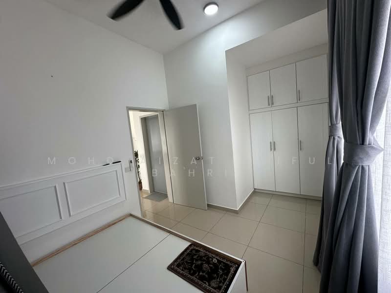 Rumah Banglo untuk Dijual di Eco Grandeur (Puncak Alam) - Mohd Aizat Saiful Bahri - Bedroom - PropertyGuru.com.my