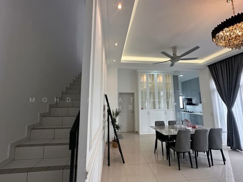 Rumah Banglo untuk Dijual di Eco Grandeur (Puncak Alam) - Mohd Aizat Saiful Bahri - Dining Room - PropertyGuru.com.my